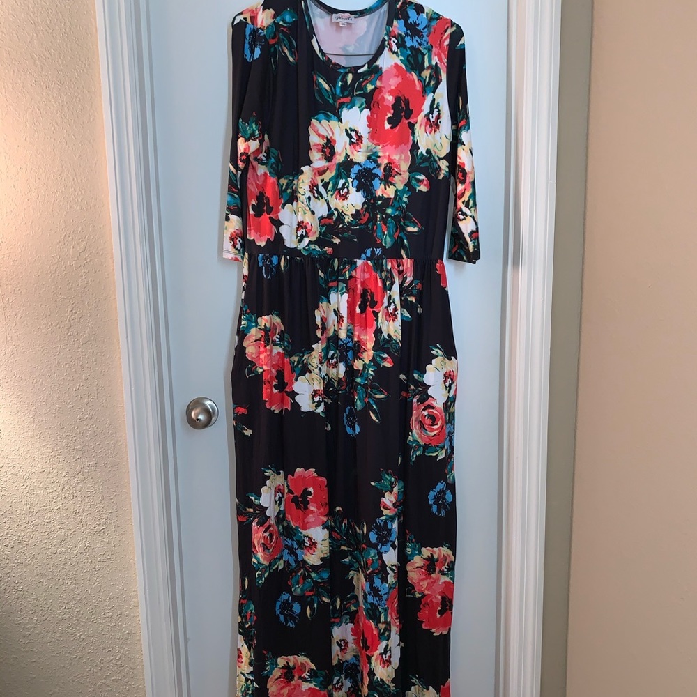 3/4 sleeve long-sleeve black floral maxi dress, 2x